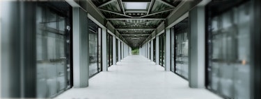 GOLVLÄGGARE SÖKES!